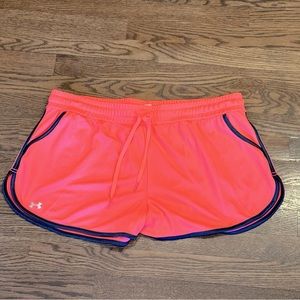 NWOT Women's Under Armour Semi-Fitted Heat Gear Workout Shorts. XL.
